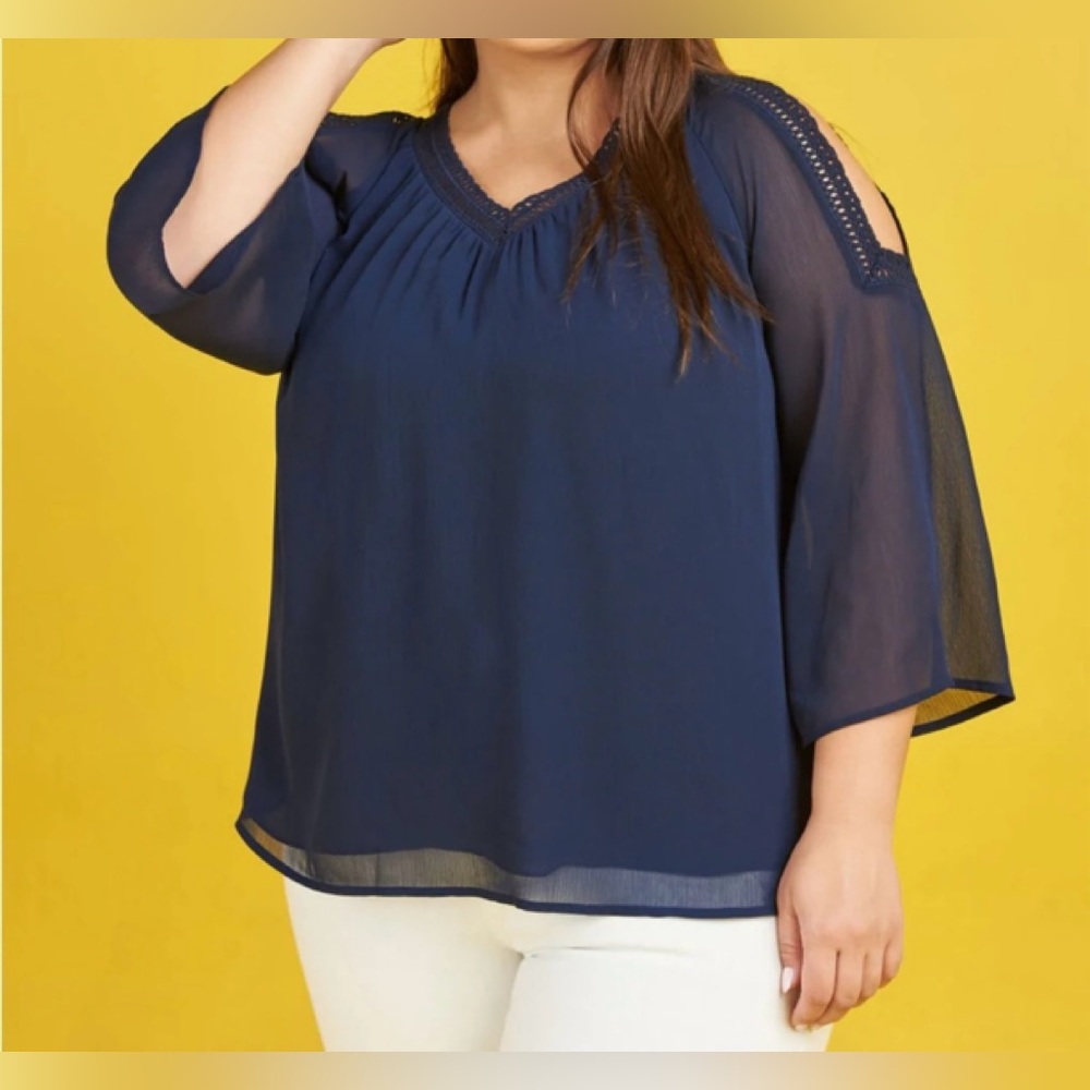 NWT: Daniel Rainn; Lina Sheer Cold Shoulder Top; 1X; Navy Blue